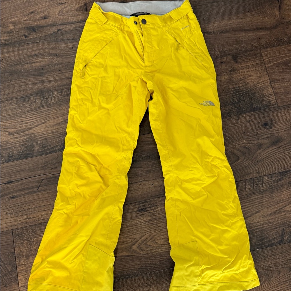 Girls Medium Northface snow pants & Obermeyer coat